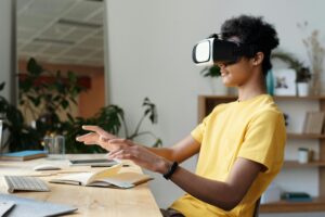 Augmented Reality (AR) and Virtual Reality (VR), 5 emerging Technologies, Tech Tide Pulse